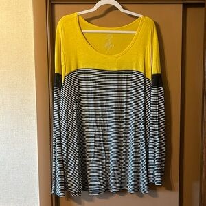 Yellow/navy long sleeve shirt.